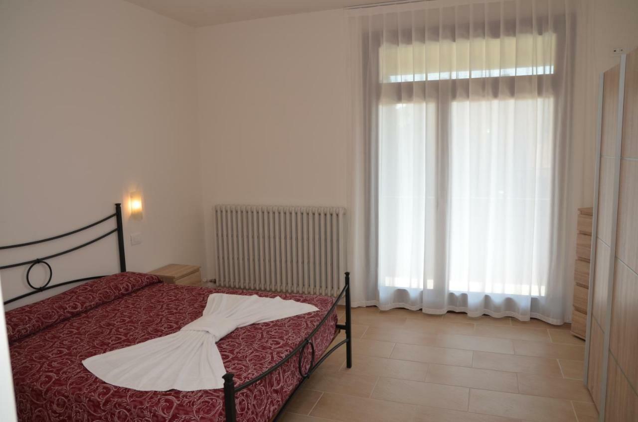 Trilocale Palazzo Garda Appartement Garde