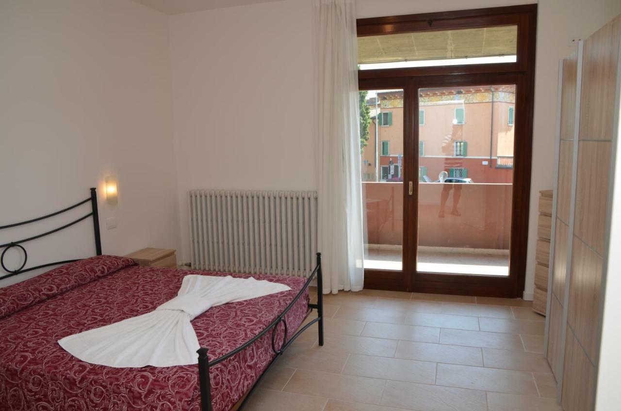 Trilocale Palazzo Garda Appartement Garde